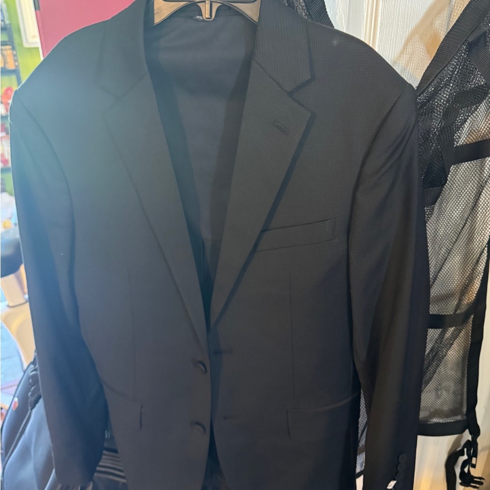 419$ Jos A Bank travel Black Men's Suit Jacket great condition!